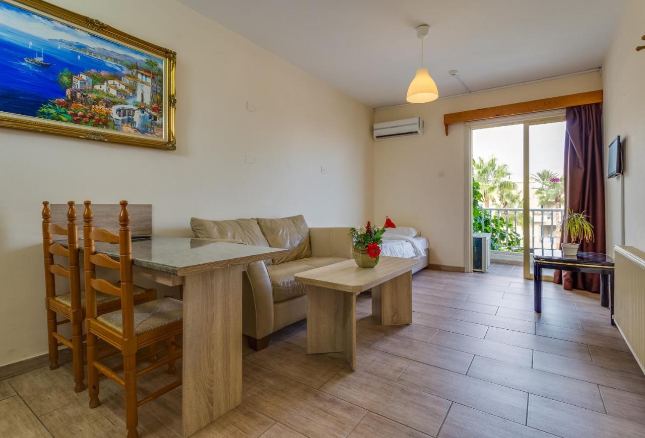 Antonis G. Hotel Apartments Oroklini Zewnętrze zdjęcie