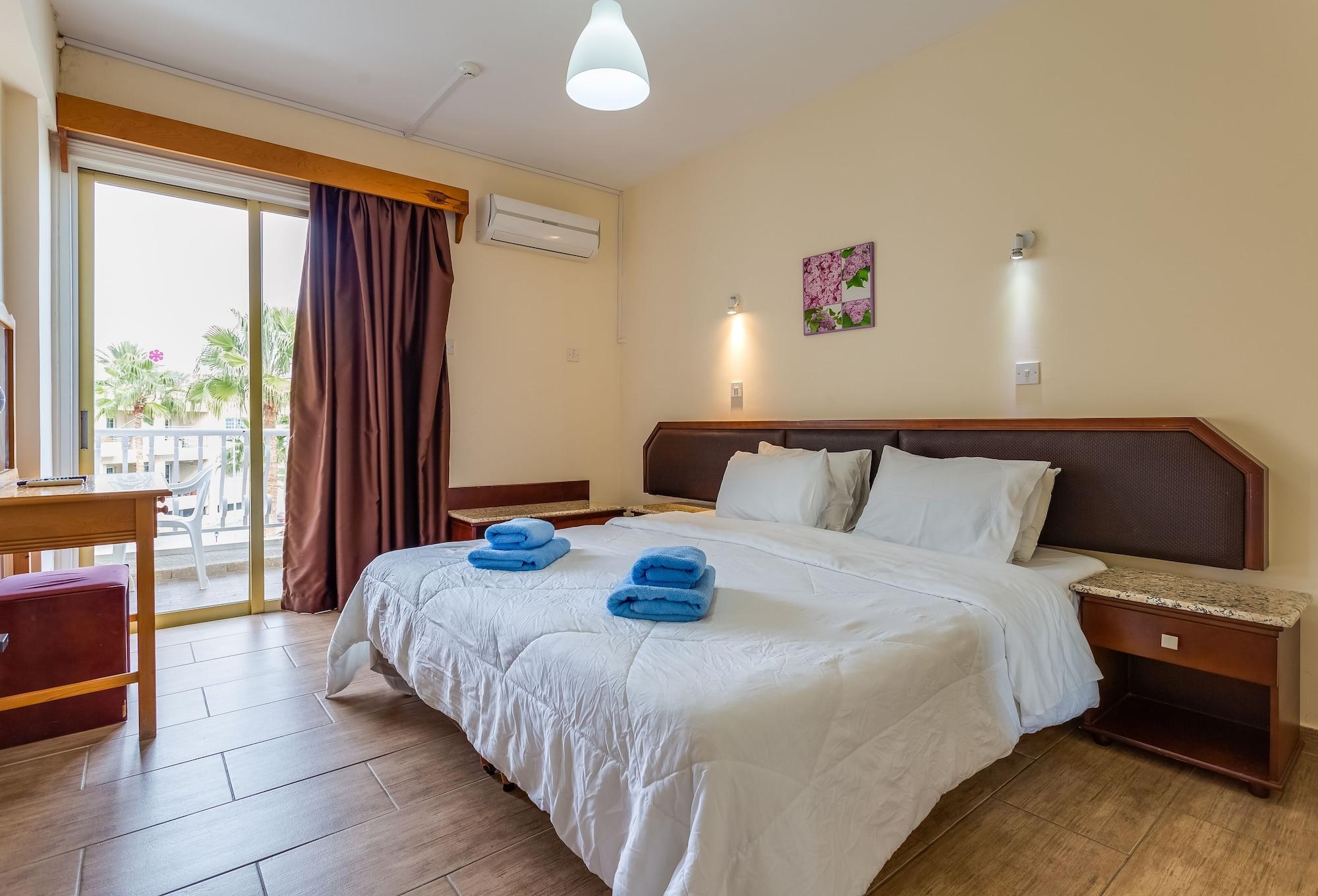 Antonis G. Hotel Apartments Oroklini Zewnętrze zdjęcie