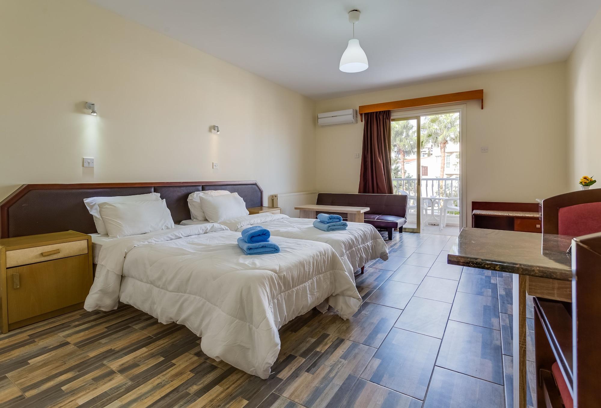 Antonis G. Hotel Apartments Oroklini Zewnętrze zdjęcie
