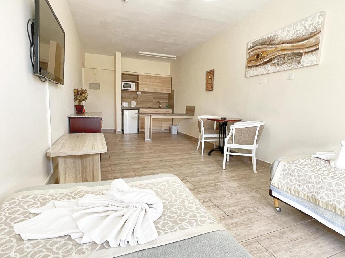 Antonis G. Hotel Apartments Oroklini Zewnętrze zdjęcie