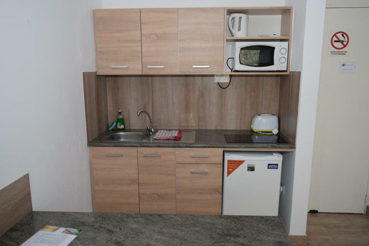 Antonis G. Hotel Apartments Oroklini Zewnętrze zdjęcie